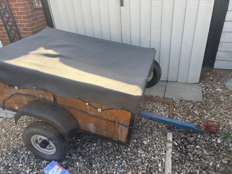 Trailer, small with cover and spare wheel