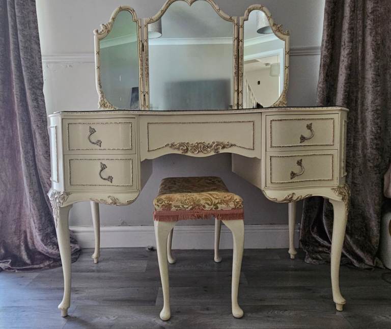 Vintage 'Olympus' French Louis Style Dressing Table – Cream & Gold Finish