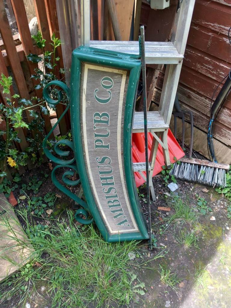 Vintage Style Pub Sign - 'Ambishus Pub Co'