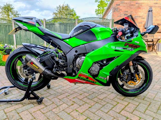 Kawasaki, Ninja ZX 10, 2012, 998 (cc) | in Blythe Bridge