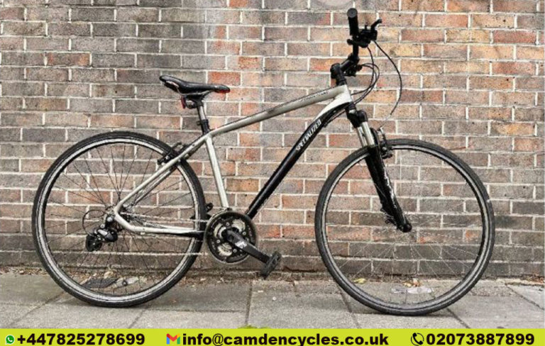 Specialized Crosstrail Hybrid Bike - Silver