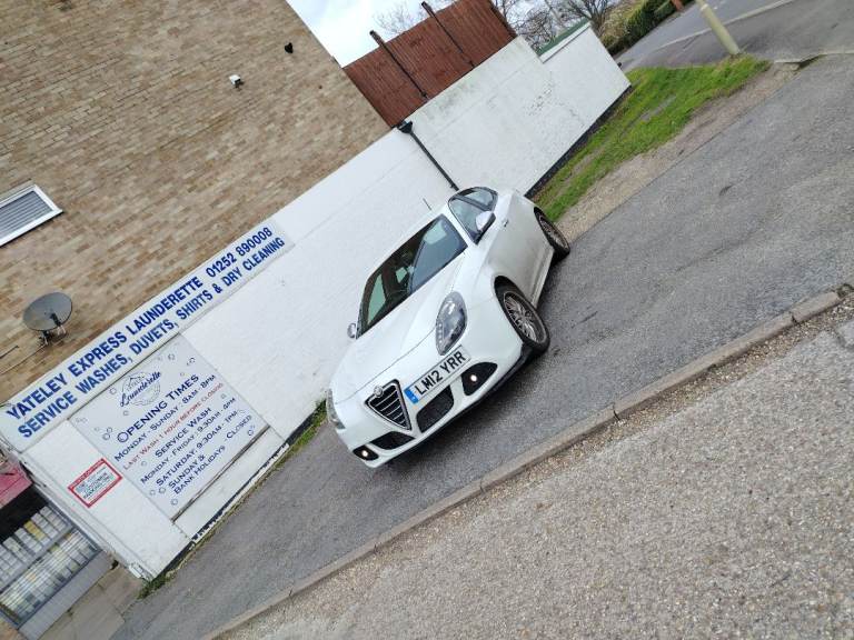 2012 alfa romeo glulietta