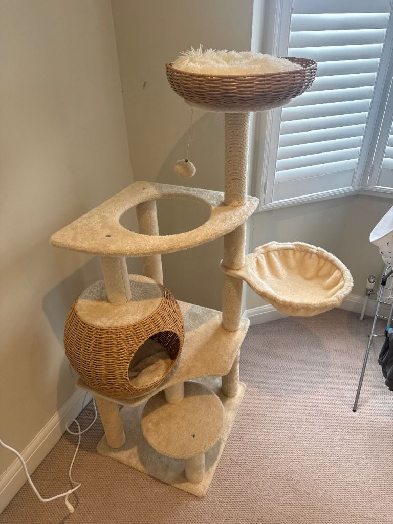 Cat tree for sale 
