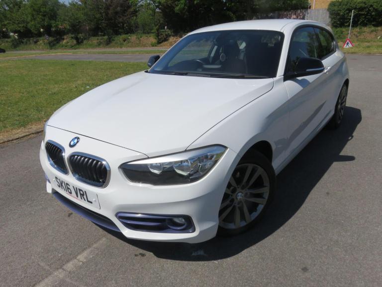 2016 BMW 1 Series 1.5 118i Sport Euro 6 (s/s) 3dr HATCHBACK Petrol Manual