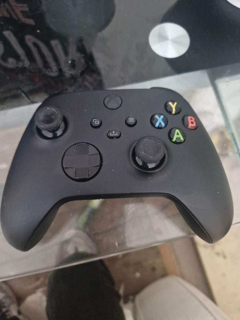 Xbox Wireless Controller - Black, Good Condition