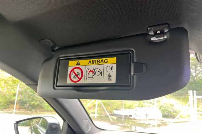 2025 Vauxhall Astra 54kWh Ultimate Hatchback 5dr Electric Auto (156 ps) Hatchback Electric Automatic