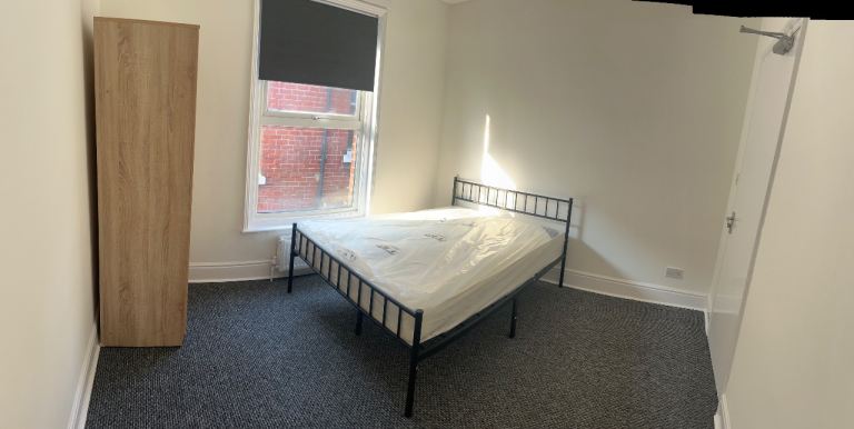 Excellent clean double room to rent in polygon area