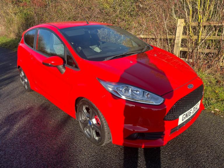 2016 Ford Fiesta 1.6T EcoBoost ST-2 Euro 6 3dr HATCHBACK Petrol Manual
