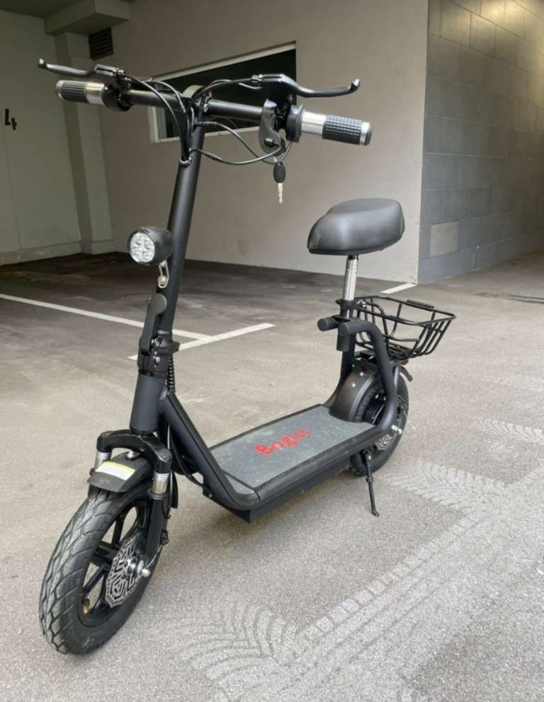 Electric Scooter with Seat – 35km/h – 25km Range – 110kg Load