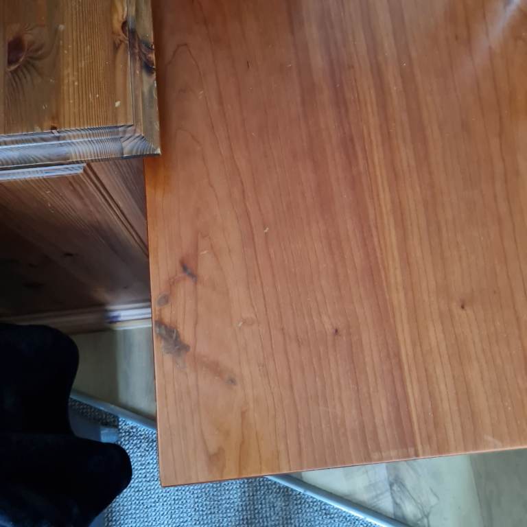 Extendable Solid Wood Dining Table – Seats 8-10