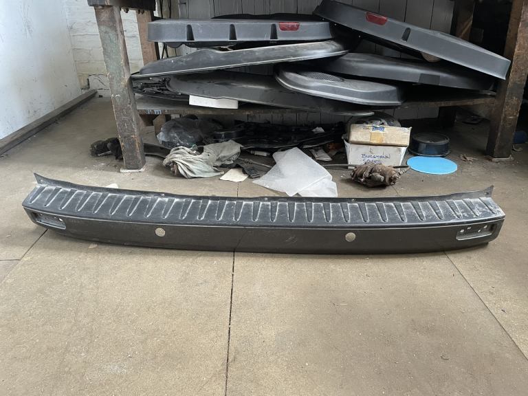 FORD TRANSIT CUSTOM MK8 REAR BUMPER CENTRE SECTION (2013-22) 