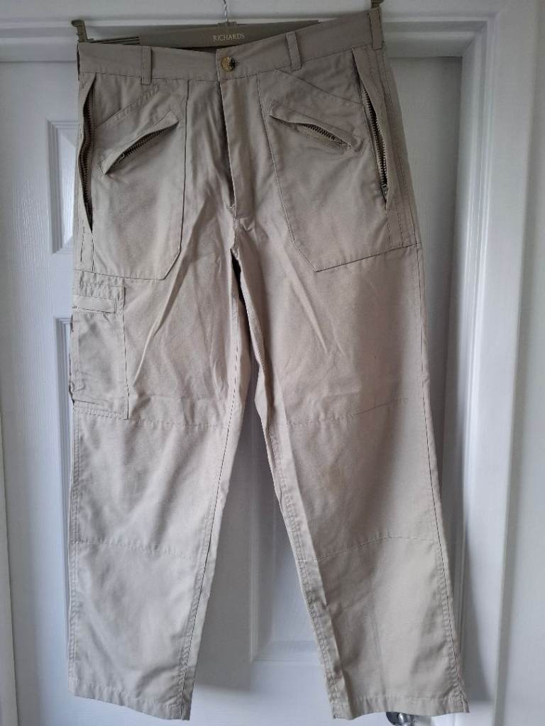 Regatta light brown / light beige trouser / cargo pants 30-32" waist x 29" leg. £15 Unworn
