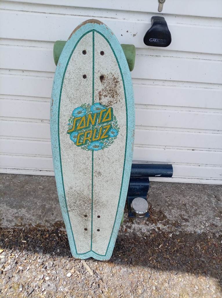 Santa Cruz Skateboard – Vintage Style, Fair Condition