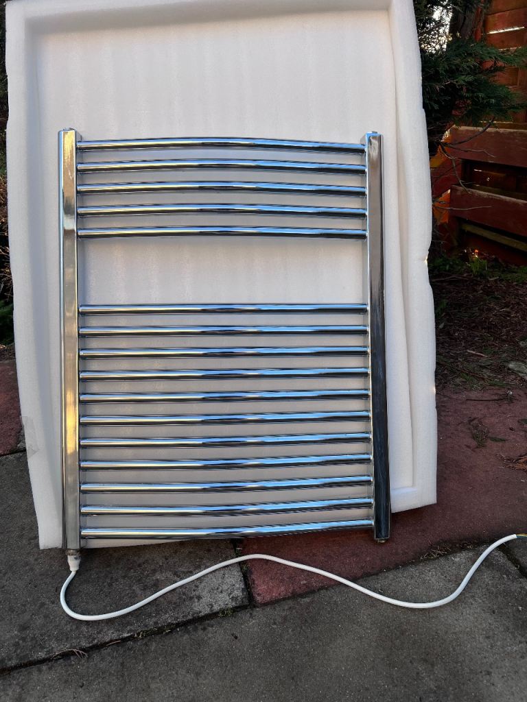 Chrome curved electric radiator 