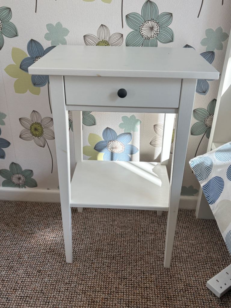 White Wooden Bedside Table with Drawer and Shelf – Good Condition