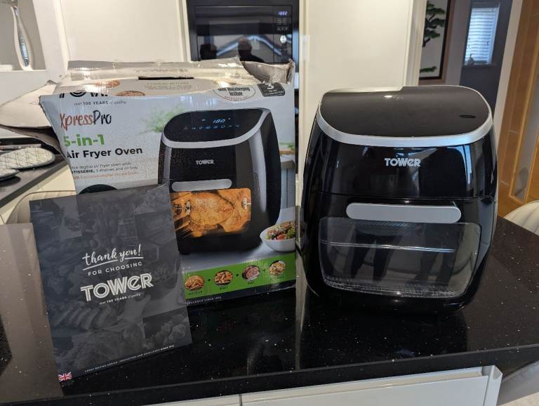 Tower XpressPro 5-in-1 Air Fryer Oven – Brand New in Box