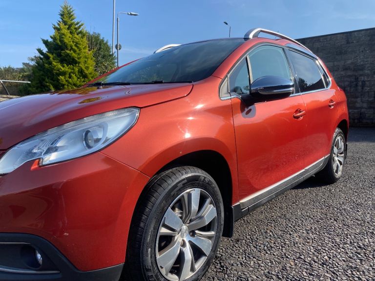Peugeot 2008 1.2 vti Allure