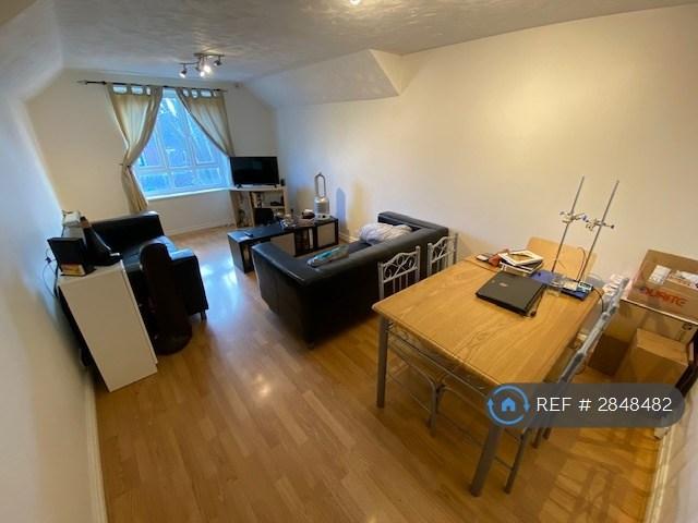 2 bedroom flat in Broomfield Lodge, Leeds, LS6 (2 bed) (#2848482)