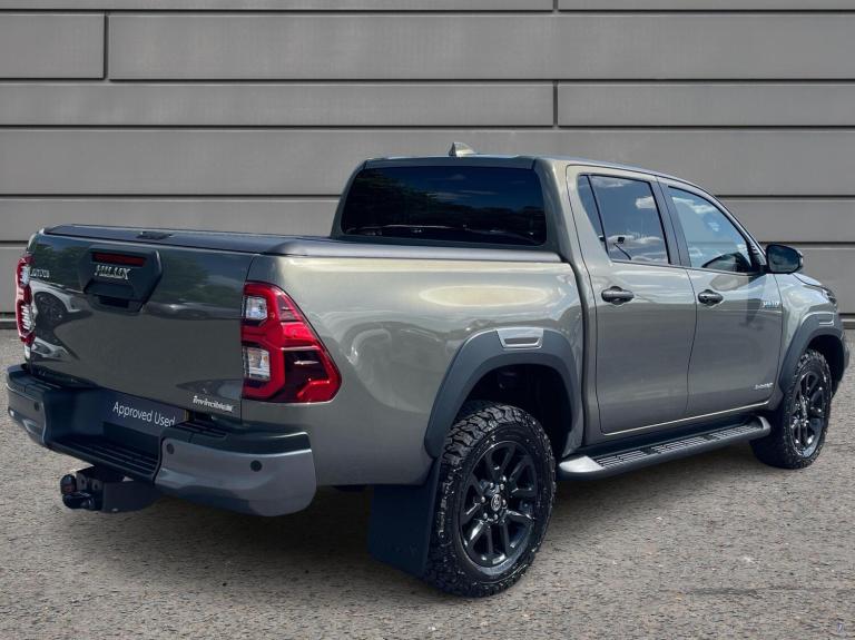 2025 Toyota Hilux Invincible X D/Cab Pick Up 2.8 D 48V Auto Double Cab Pick-up Diesel Automatic