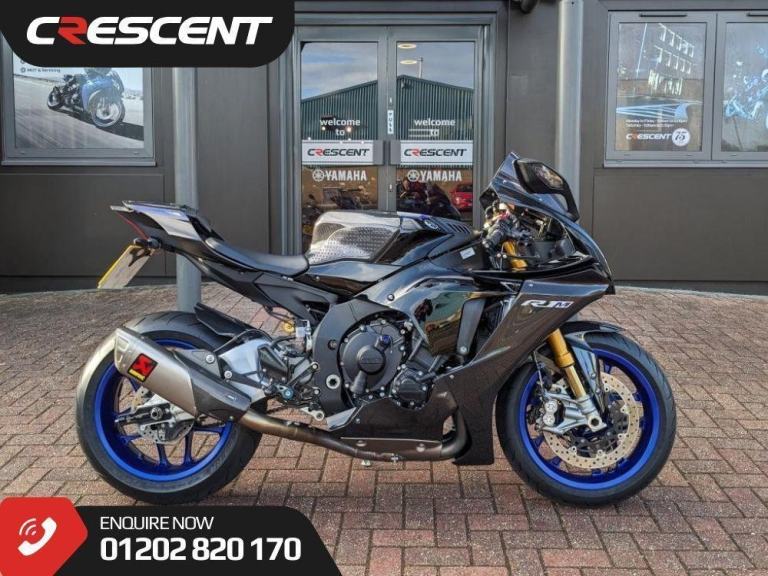 YAMAHA YZF-R1M 2020 - AKRAPOVIC - BREMBO 19RCS - TANK EXTENDER - GILLES REARSETS