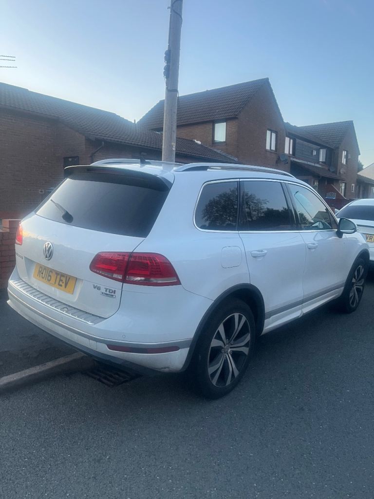 Volkswagen, TOUAREG, Estate, 2016, Semi-Auto, 2967 (cc), 5 doors