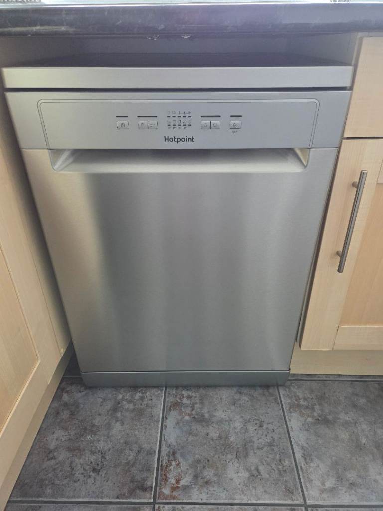Hotpoint Dishwasher Silver 
