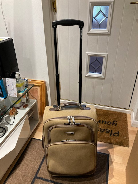 Softshell cabin sz suitcase, 2 wheels, extendable carry handle, leather handle & trims, brown beige