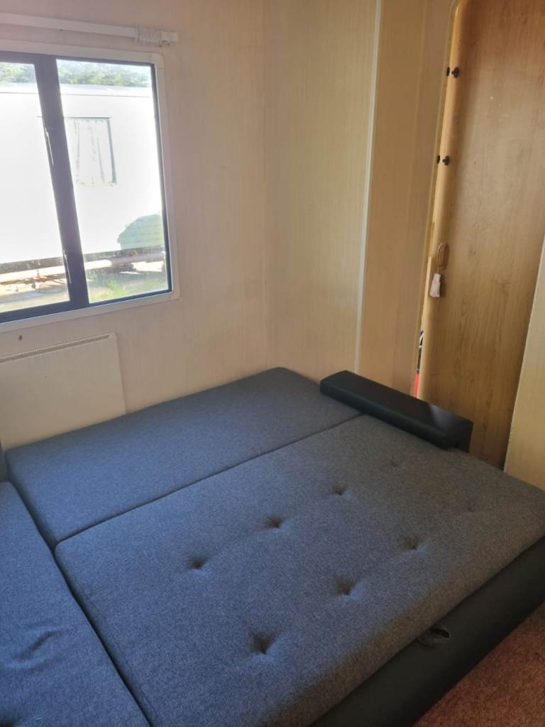 Two bed chalet / static to let 