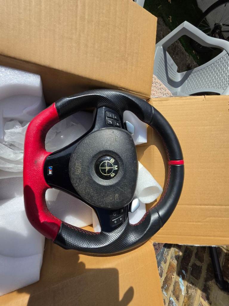 BMW 1 Series E92 E82 E87 M SPORT STEERING WHEEL FLAT BOTTOM Airbag Paddle Shift Breaking Parts 