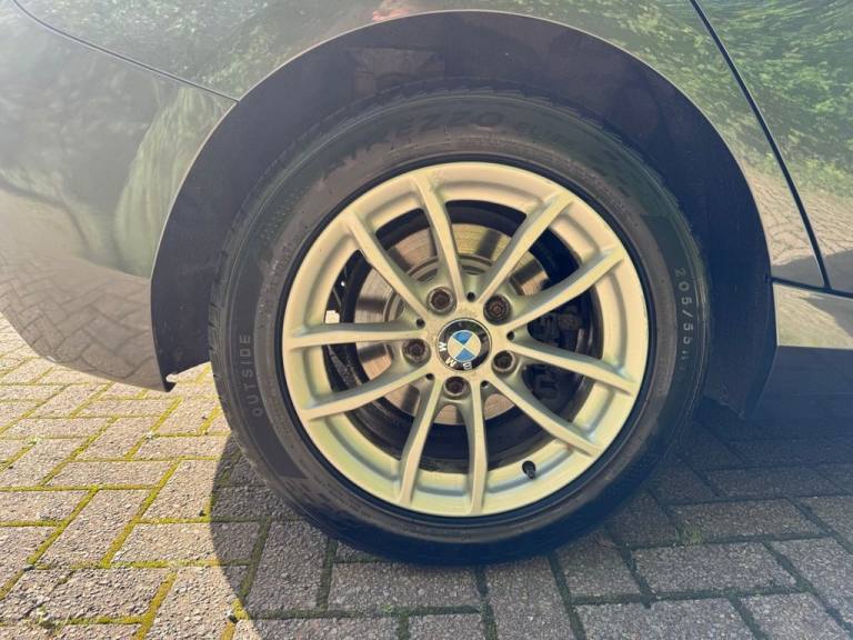 2014 BMW 1 Series 116d EfficientDynamics 5dr HATCHBACK DIESEL Manual