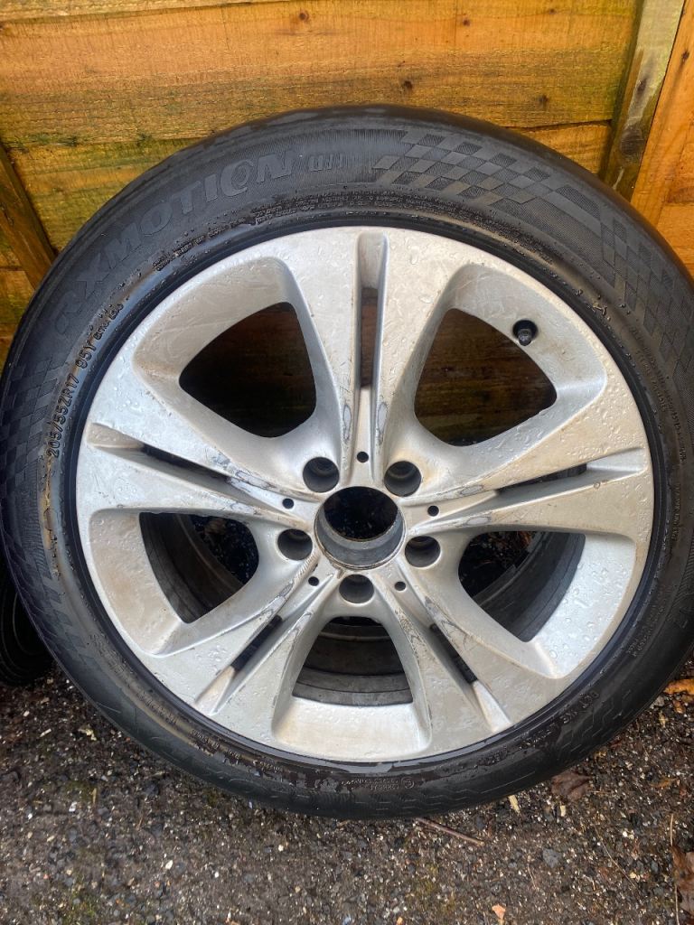 Mercedes Benz  Alloy Wheel 