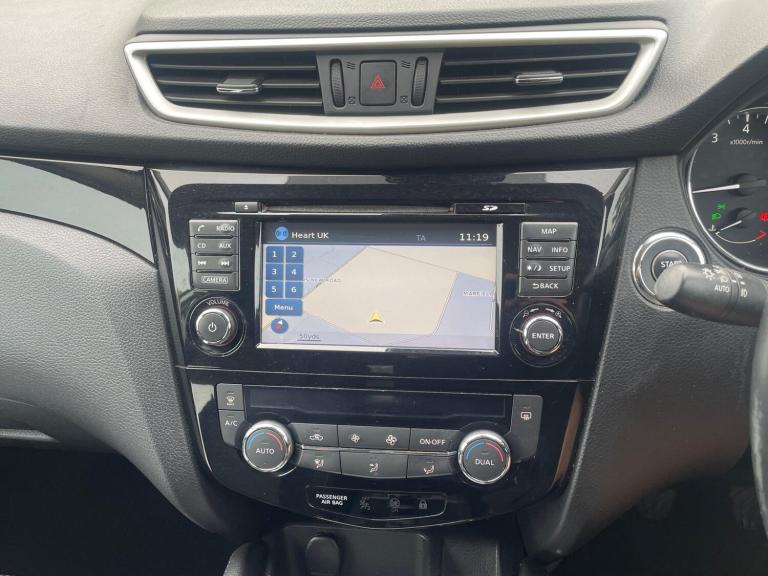 2014 Nissan Qashqai 1.2 DiG-T Acenta Premium 5dr HATCHBACK PETROL Manual