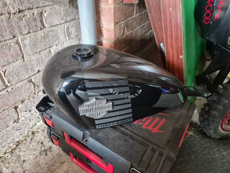 Harley davidson fuel tank 