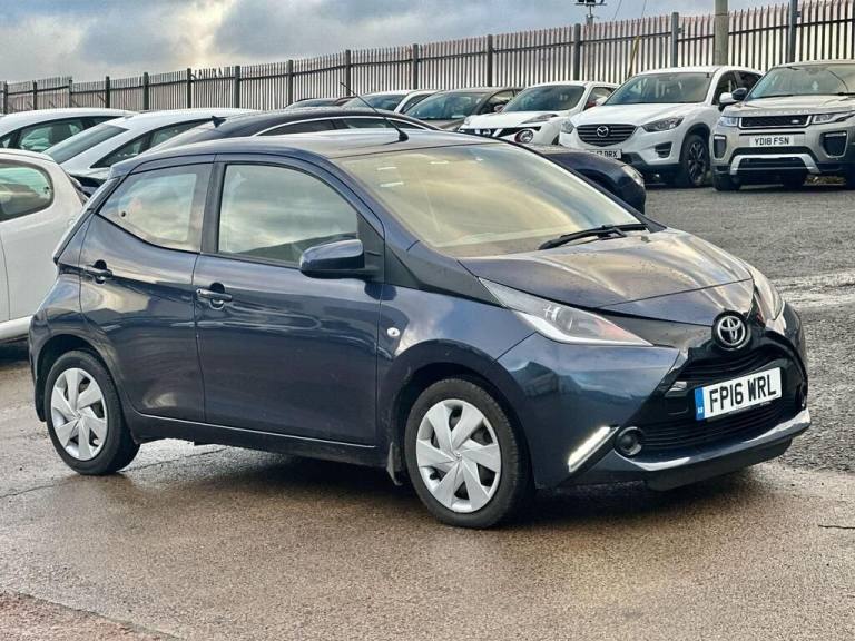 2016 Toyota AYGO 1.0 VVT-i X-Play 5dr HATCHBACK PETROL Manual