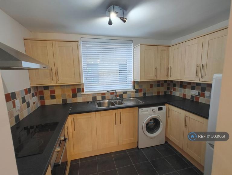 1 bedroom flat in Shaftesbury Quay, Hertford, SG14 (1 bed) (#3031661)