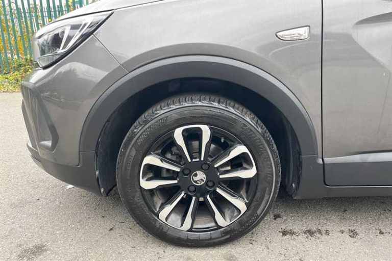 2021 Vauxhall Crossland 1.2i (83 PS) SE 5 Door Petrol SUV *** 1 Private Owner from New *** SUV Pe...