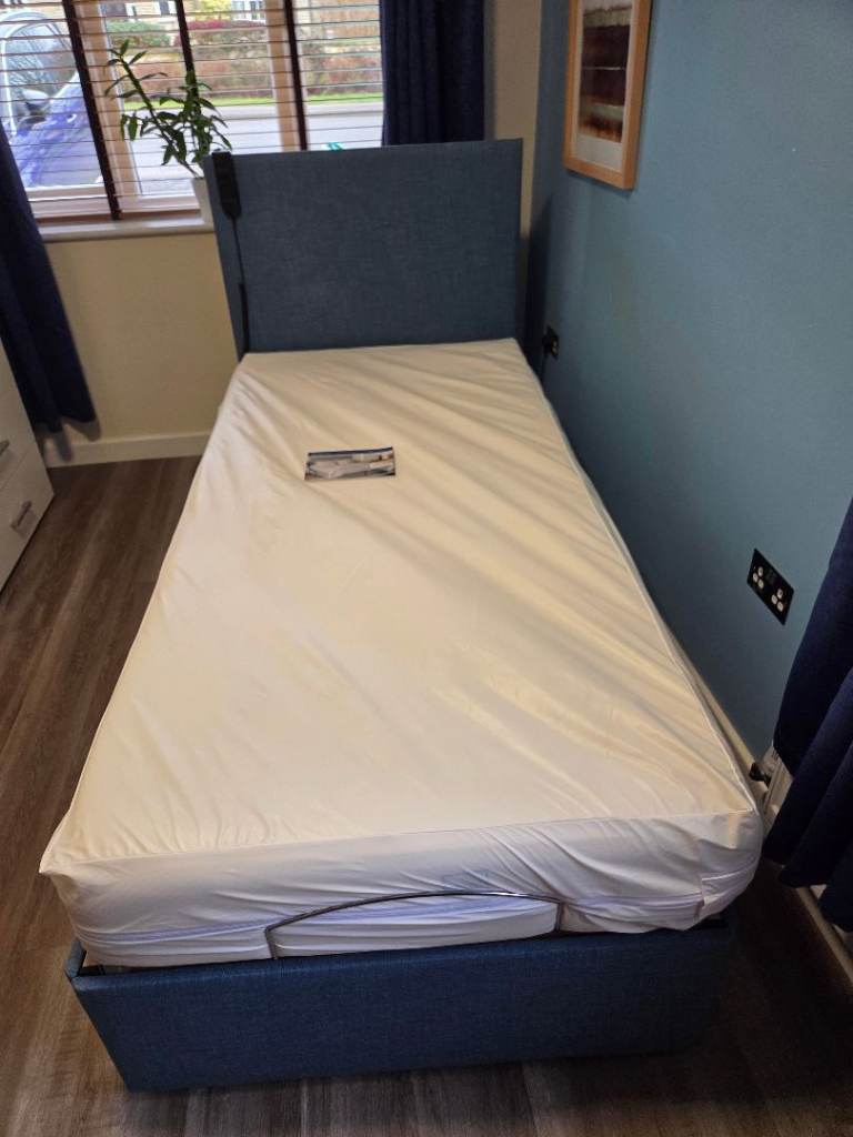 BackCareBeds Majestic Electric Adjustable Bed with Memory Foam Mattress