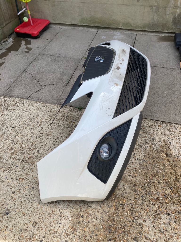 SEAT IBIZA FRONT BUMPER (M)