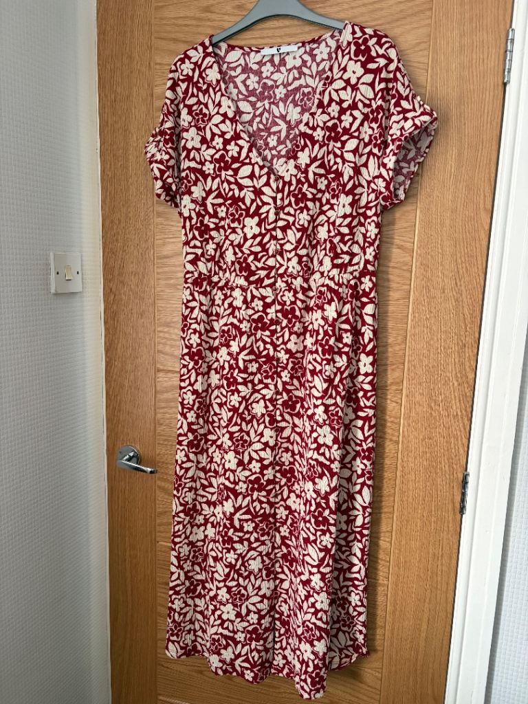 Summer dress red floral size 16. V by Very