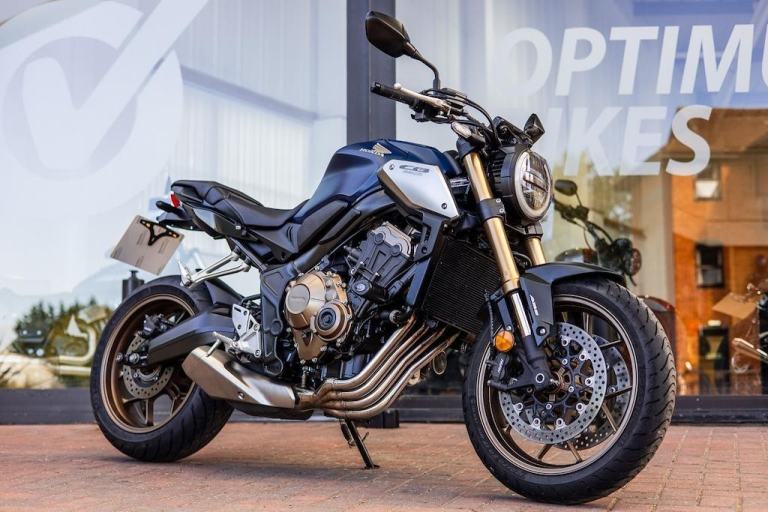 Honda CB650R 2 OWNERS ! LOW MILES ! STUNNING
