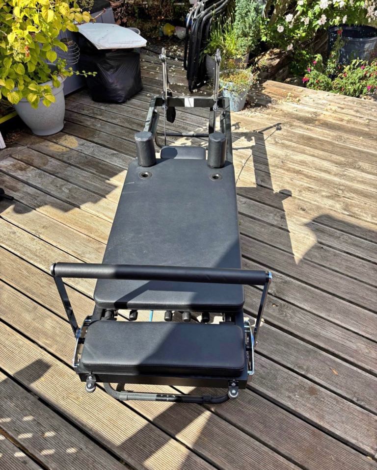 Black Pilates Reformer Machine – Good Condition