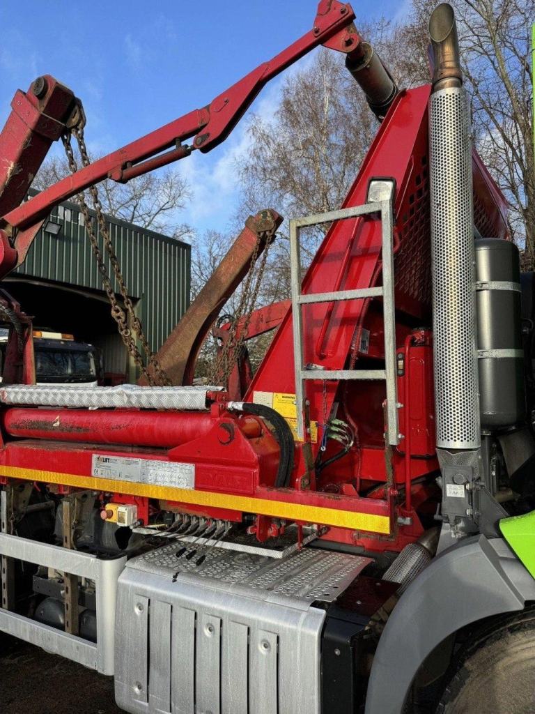 2018 MERCEDES ECONIC 1830 SKIP LOADER