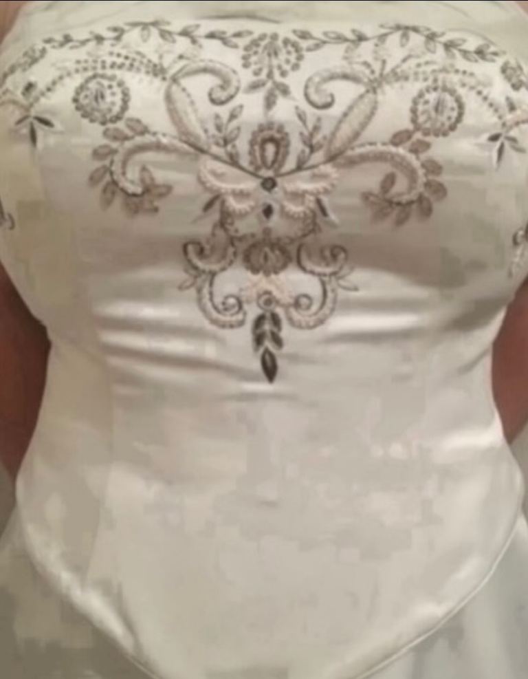 Beautiful 2 Piece Wedding Dress Size 16.