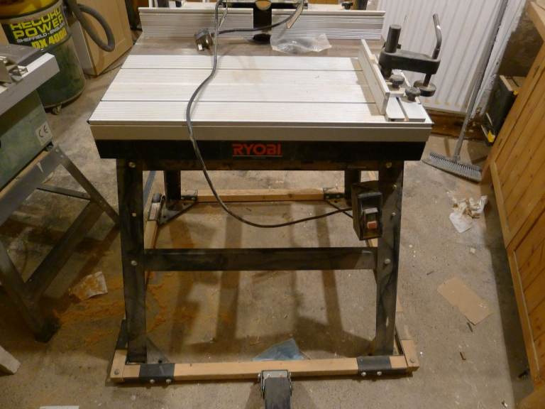 Ryobi Workshop Router Table with Router