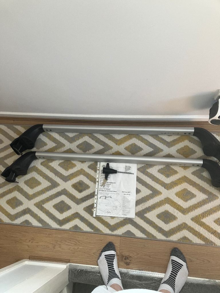 Vw polo mk6 genuine Vw polo roof rack vgc