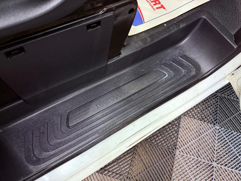 2020 Mercedes-Benz Vito 1.7 114 CDI Progressive FWD L2 Euro 6 (s/s) 5dr (LWB) PANEL VAN Diesel Ma...