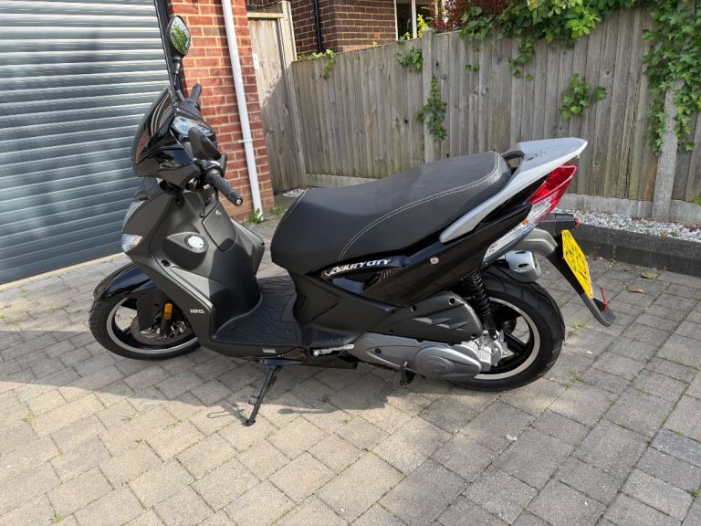 Kymco Motorbike motorcycle scooter 2024, 125cc