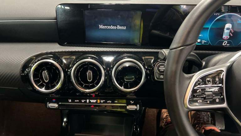 2021 Mercedes-Benz A-Class 2.0 A180d SE Hatchback 5dr Diesel Manual Euro 6 (s/s) (116 ps) HATCHBA...