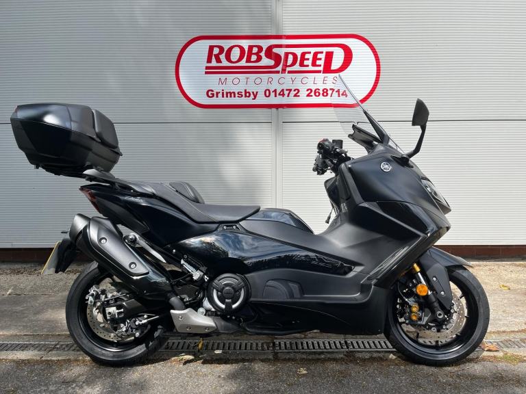 Yamaha TMAX TECH MAX 560 scooter, 2023