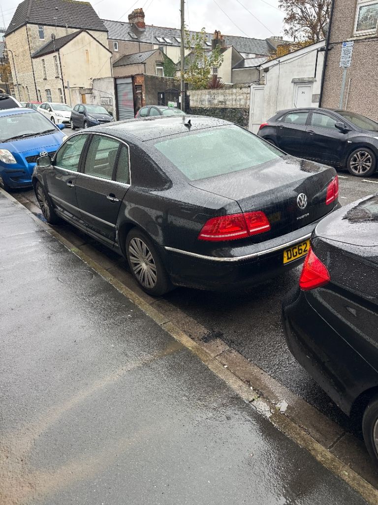 Volkswagen, PHAETON, Saloon, 2012, Semi-Auto, 2967 (cc), 4 doors